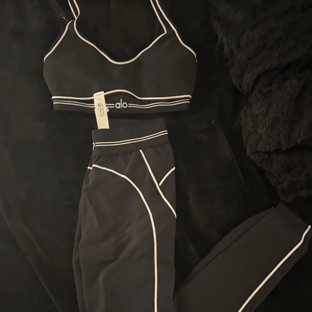 ALO Yoga Black Sports set with White Accents